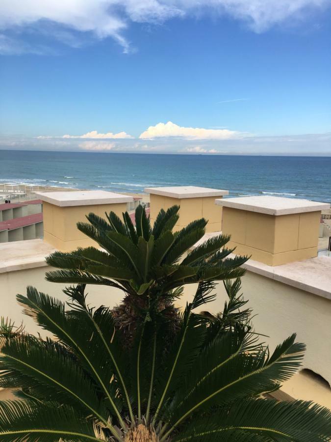 Stanza Con Vista Mare Bari Exterior foto